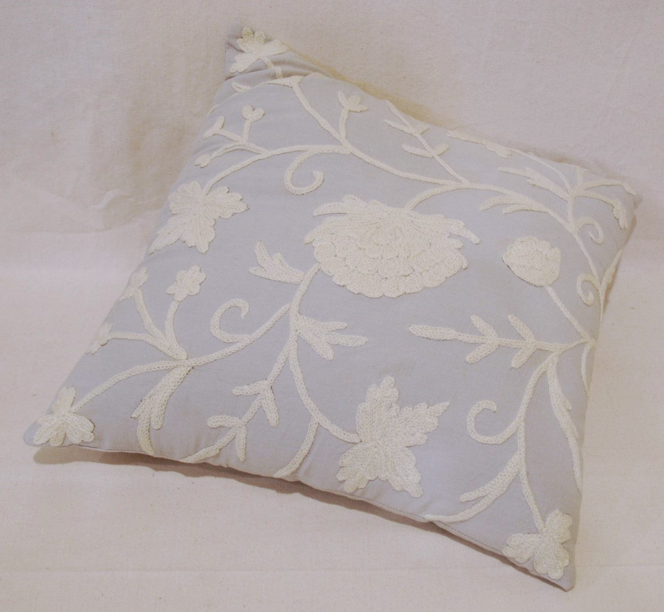 Crewel Embroidery Throw Pillowcase, Cushion Cover Floral, White on Grey #CW341