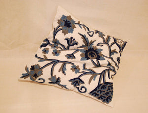 Crewel Embroidery Throw Pillowcase, Cushion Cover "Tree of Life" Blue on White #CW402