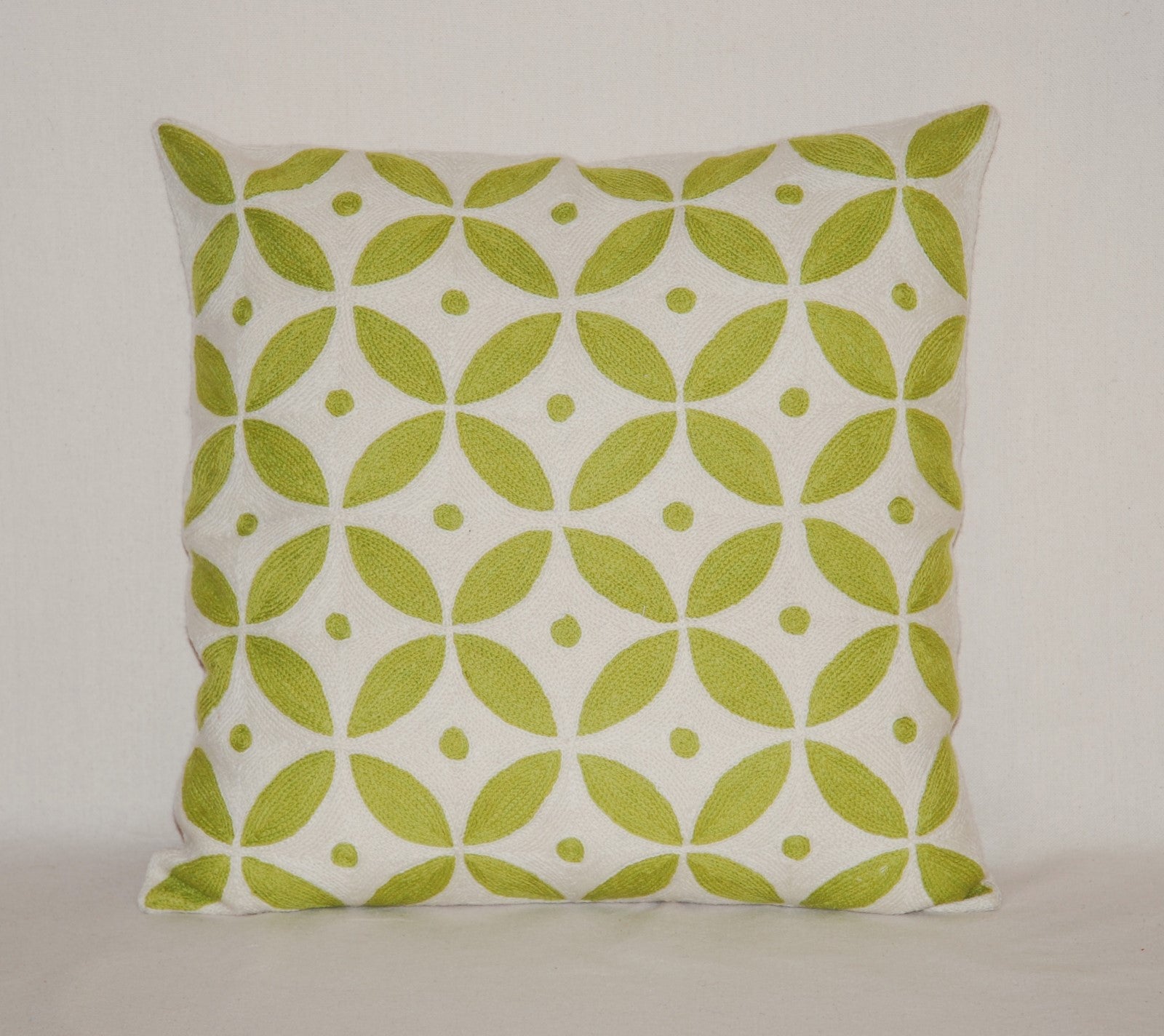 Crewel Embroidery Throw Pillow Cushion Cover, Olive and White #CW-1106