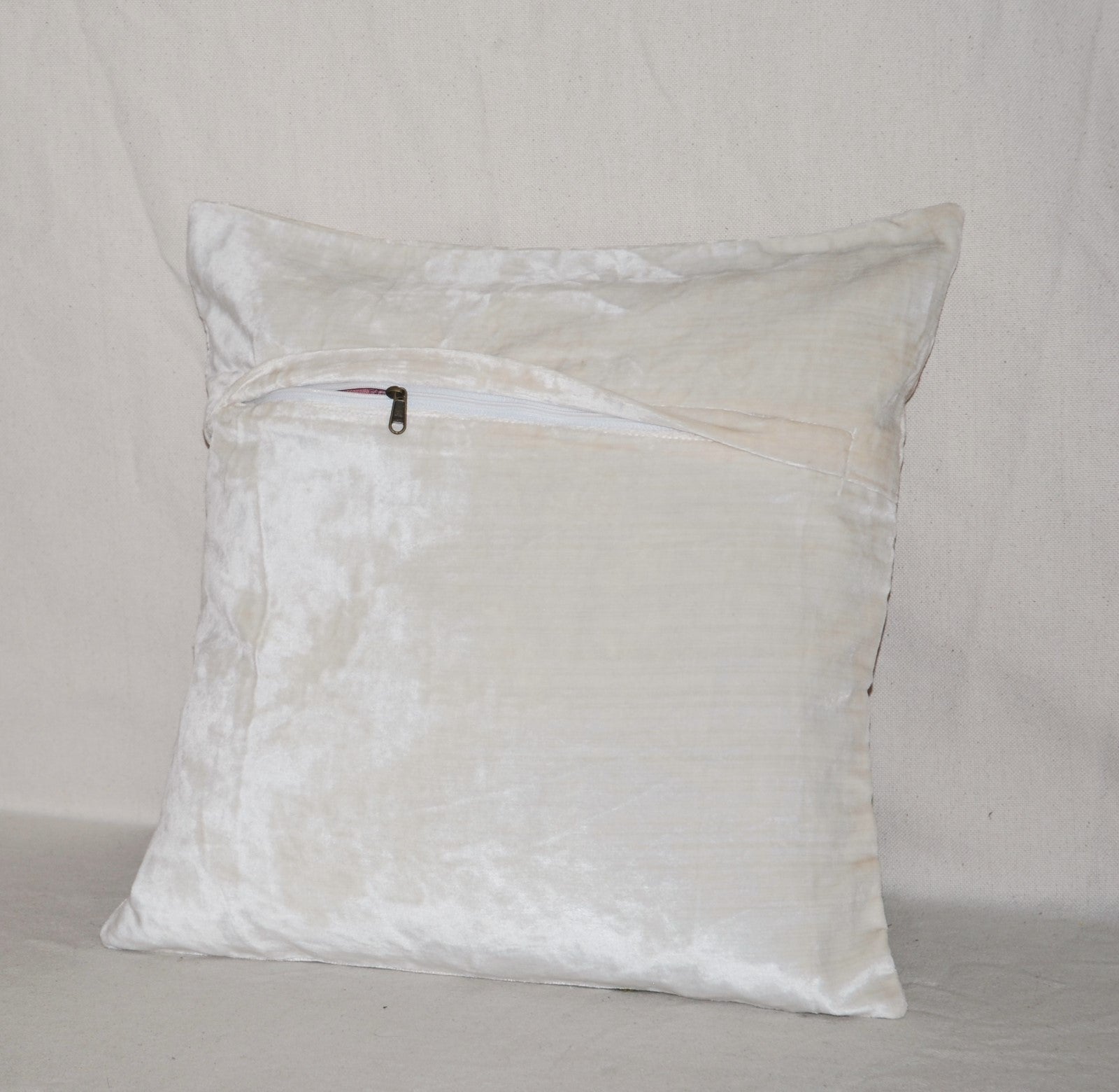Crewel Chenille Velvet Throw Pillow Cushion Cover "Watlab" Multicolor on White #CW528