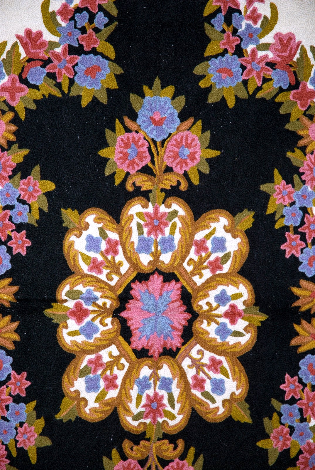 Hand Embroidered Area Rug, Tapestry Wool Rug, Multicolor 3x5 feet #CWR15123
