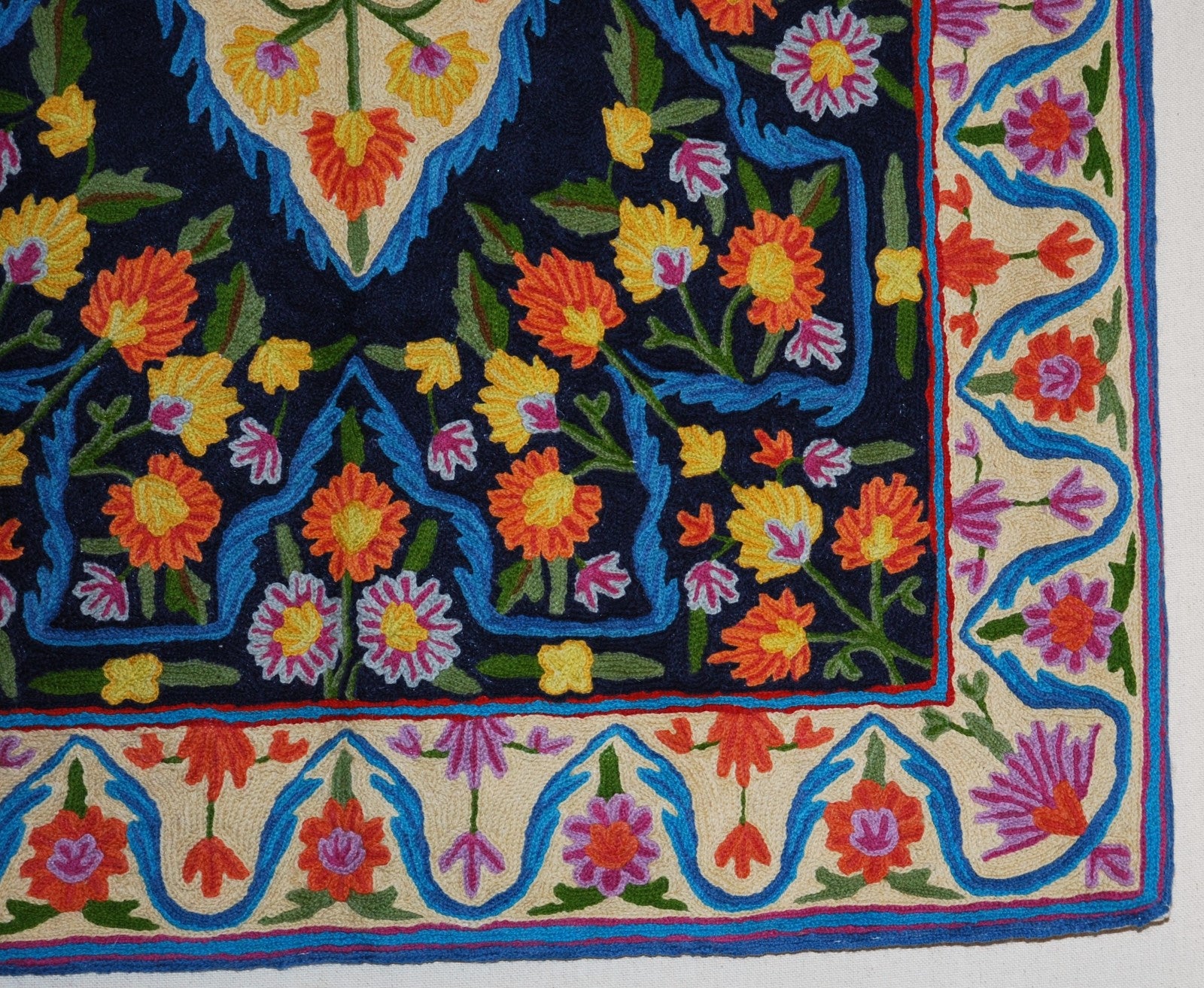 Hand Embroidered Area Rug, Tapestry Wool Rug, Multicolor 3x5 feet #CWR15133